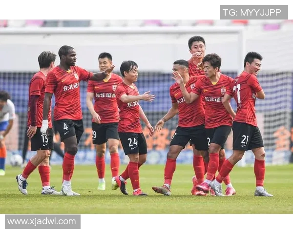 杭州足球队耐力变革引发热议助力球队在赛场上迎接新挑战