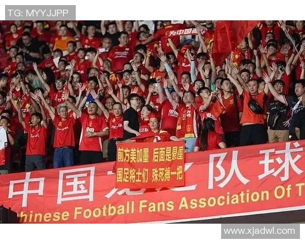 国足与韩国足球赛场上的激情合唱展现两国文化交融与体育精神 国足与韩国足球赛场上的激情合唱展现两国文化交融与体育精神