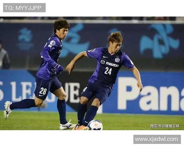 广岛三箭迎战冈萨多力争主场胜利展现球队实力与斗志 广岛三箭迎战冈萨多力争主场胜利展现球队实力与斗志